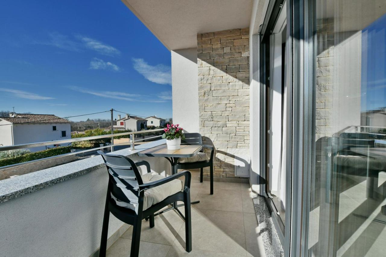 R2 Apartment By Residence Rudan Vižinada Dış mekan fotoğraf